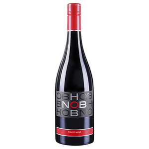 HOBNOB PINOT NOIR 750ML